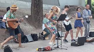 Крутые уличные музыканты - Jonny be good - cool street musicians