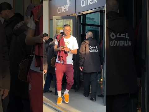 Hakim Ziyech Star En Turquie Il Vient De Remporter Le Titre Avec Galatasaray Maroc Chelsea 