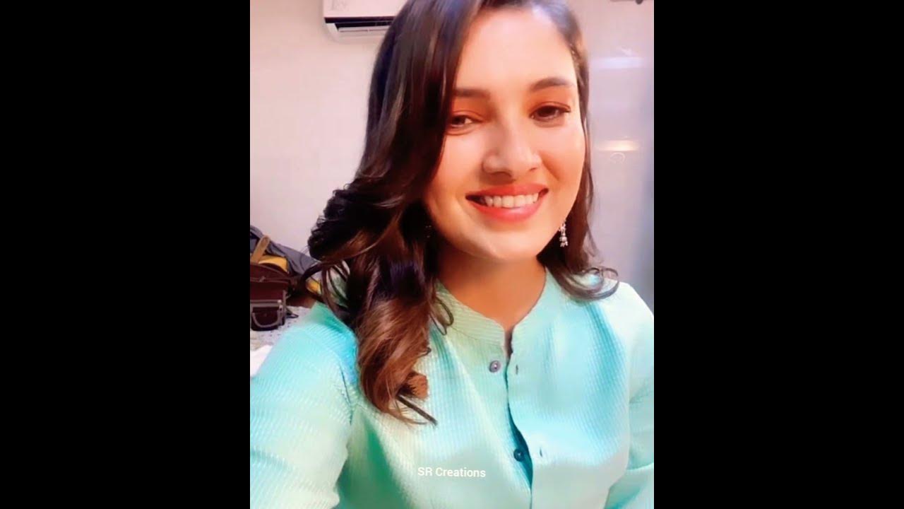 vani-bhojan-whatsapp-status-she-is-a-fantasy-song-birthday
