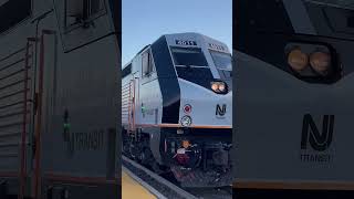 NJT Train 1271 with a Shave and a Haircut From Engineer Ben at Waldwick 3/30/23 #train #njtransit