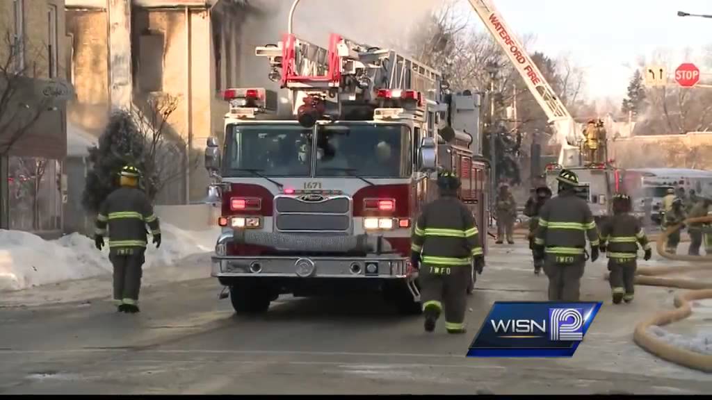 Firefighters battle below zero temperatures in Waterford - YouTube