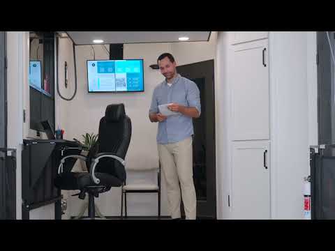 Work from anywhere with the Momentum Toy Hauler.