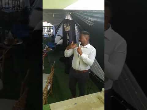 Loyiso Ginger Majeng - Ndiyakuthi (Solo)