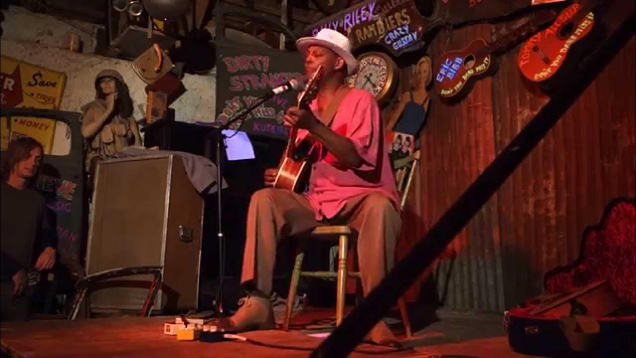 The Cape - Eric Bibb at Kuten Fårö 2015-08-11 The Cape - Eric Bibb at Kuten Fårö 2015-08-11