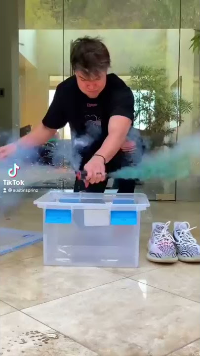 Smokebomb Tyedye with Yeezys *Crazy Results* #shorts