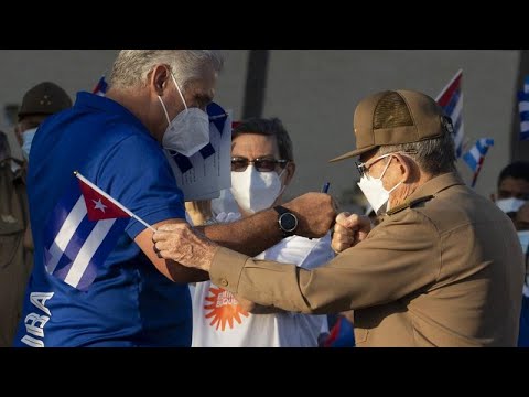 El expresidente cubano Raúl Castro reaparece seis días después de las protestas contra el Gobierno