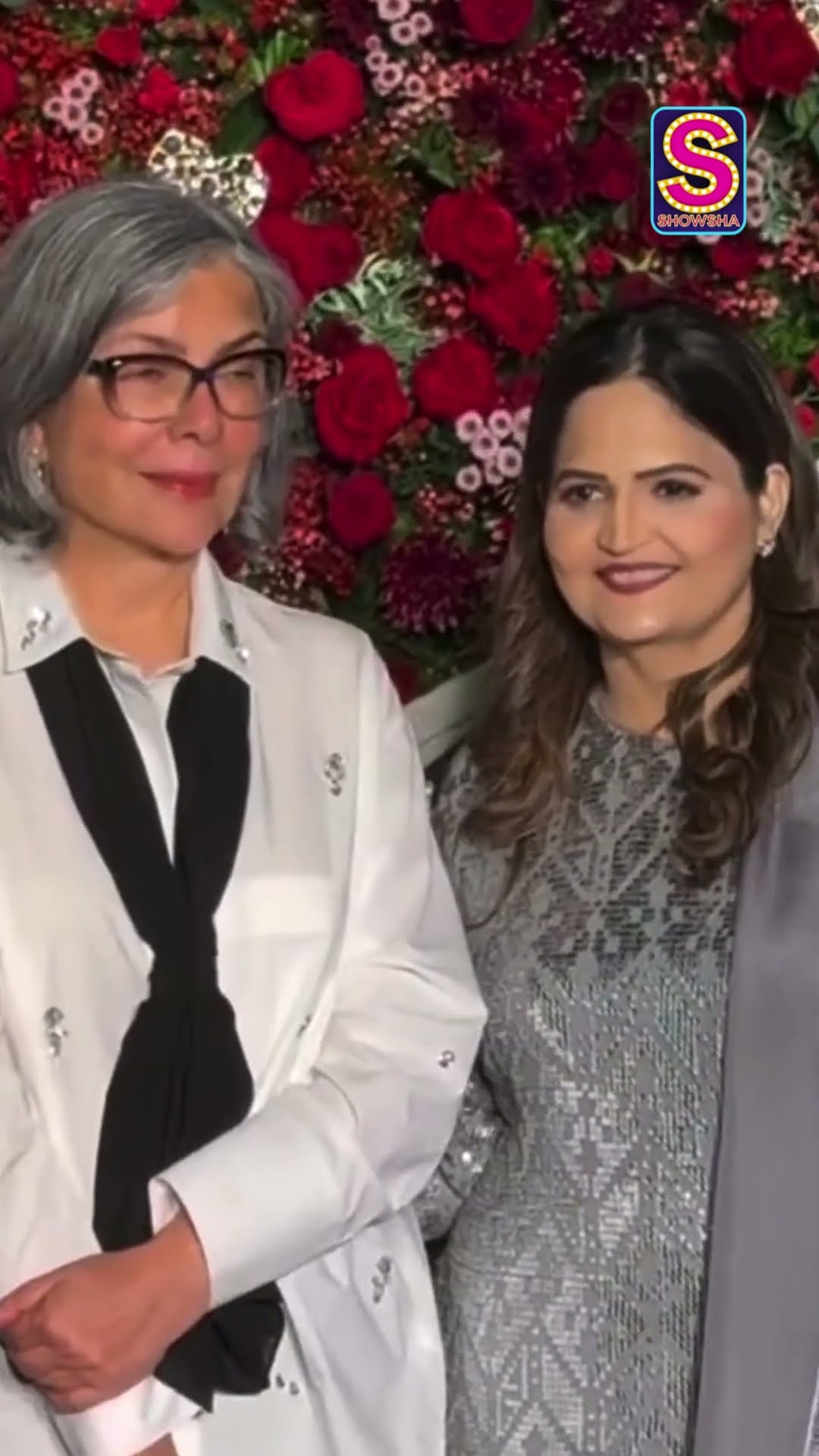 The Ever Gorgeous Zeenat Aman Brings Her Chic Flair At An Event In The City! | Bollywood | N18S