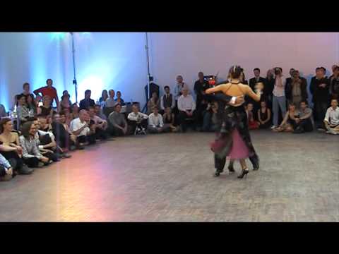 Sebastián Achaval i Roxana Suarez - milonga