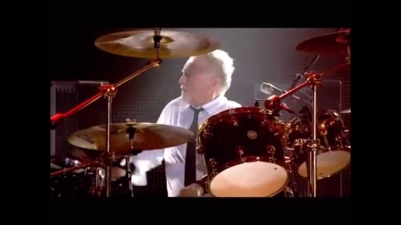 Roger Taylor - Sparkling drum solo - Drum Battle (Drum solo 2012)