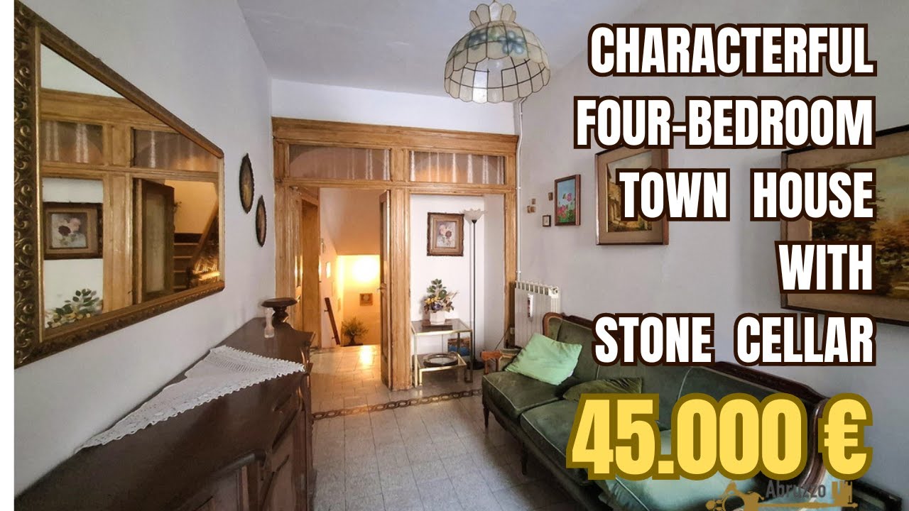 Characterful four-bedroom town house with vaulted ceilings, original flooring and cellar. Fossalto