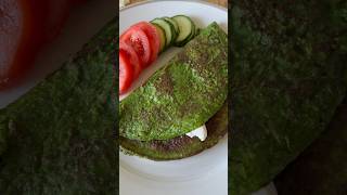 Spinach omelette for breakfast or dinner,, easy and delicious that keeps you full for hours 😘  👌❤️