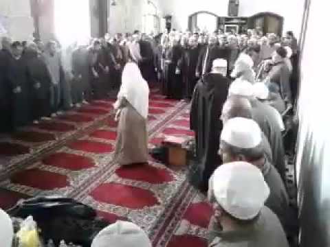 حضرة بمسجد نور الدين الشهيد في 25 مارس 2016 برئاسة الشيخ عبد العزيز الخطيب