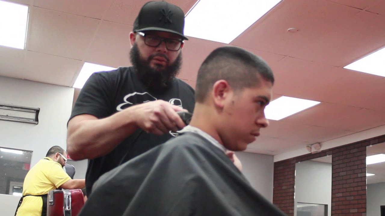 Empire Barber Shop Tampa,FL - YouTube