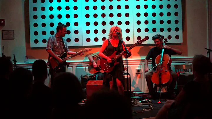 "Dusted" Tanya Donelly at The Windham in Bellows F...