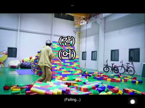 ‪@Wolfoosong2‬ accidentally collapsed a Lego tower lol hahahahahahaha￼ - ‪@Wolfoosong2‬ accidentally collapsed a Lego tower lol hahahahahahaha￼
