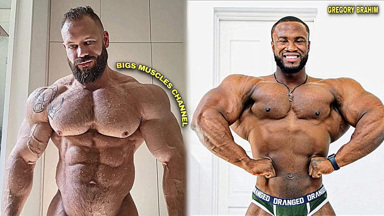 FLEXING BODYBUILDERS