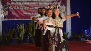 Tarian Benggong Kelas X Administrasi Perkantoran SMK Tiara Nusa