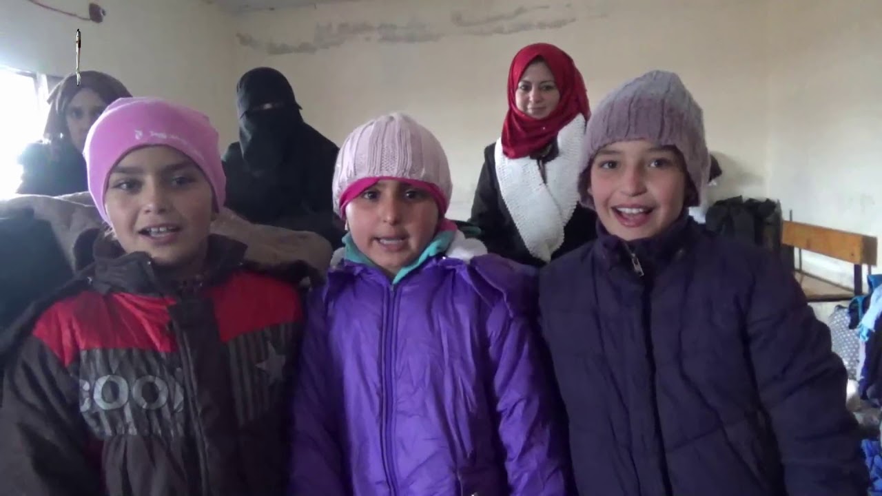 2018/12/19(لباس شتوي )دثروني3وزعت في مخيم قرية الايمان للأيتام بريف أدلب بتبرع أهل الكويت