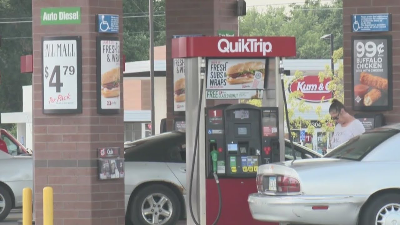 This gas station is offering 25 cents off ahead of Labor Day weekend ...
