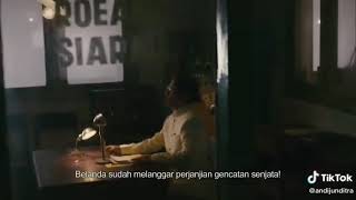 Aku lagiiii dengar lagu ini.langsung tubuh saya merinding bangat gays..😱😱😱😱