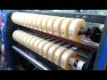 Thót tim cảnh các cụ bà trèo qua dải phân cách, băng ngang ...
