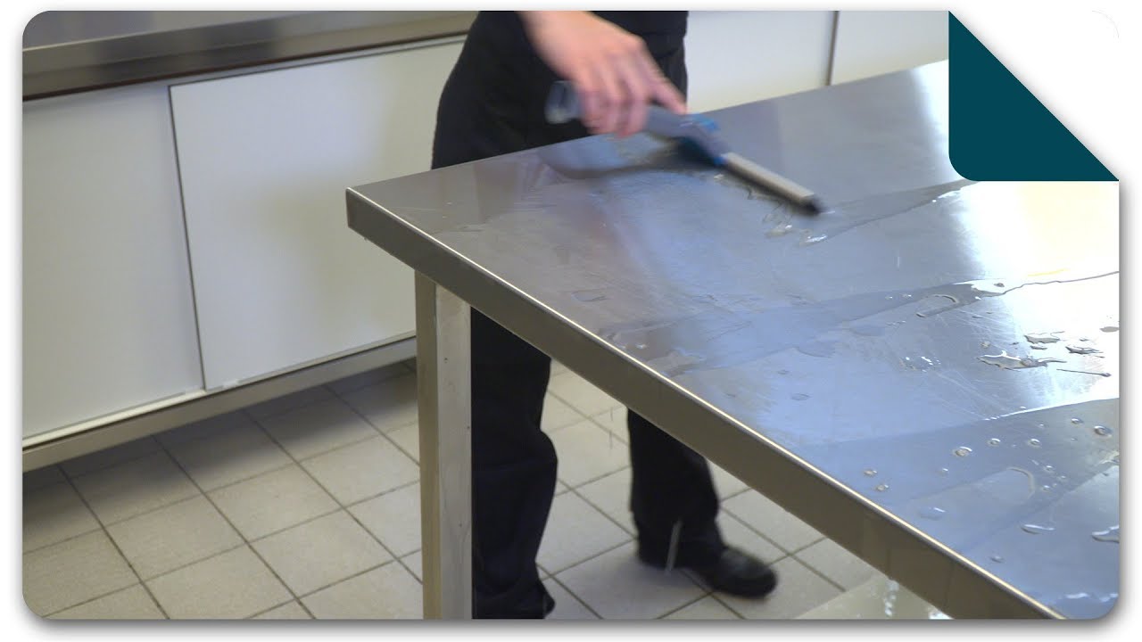 HACCP in Beeld I Reinigen en desinfecteren van een werkblad