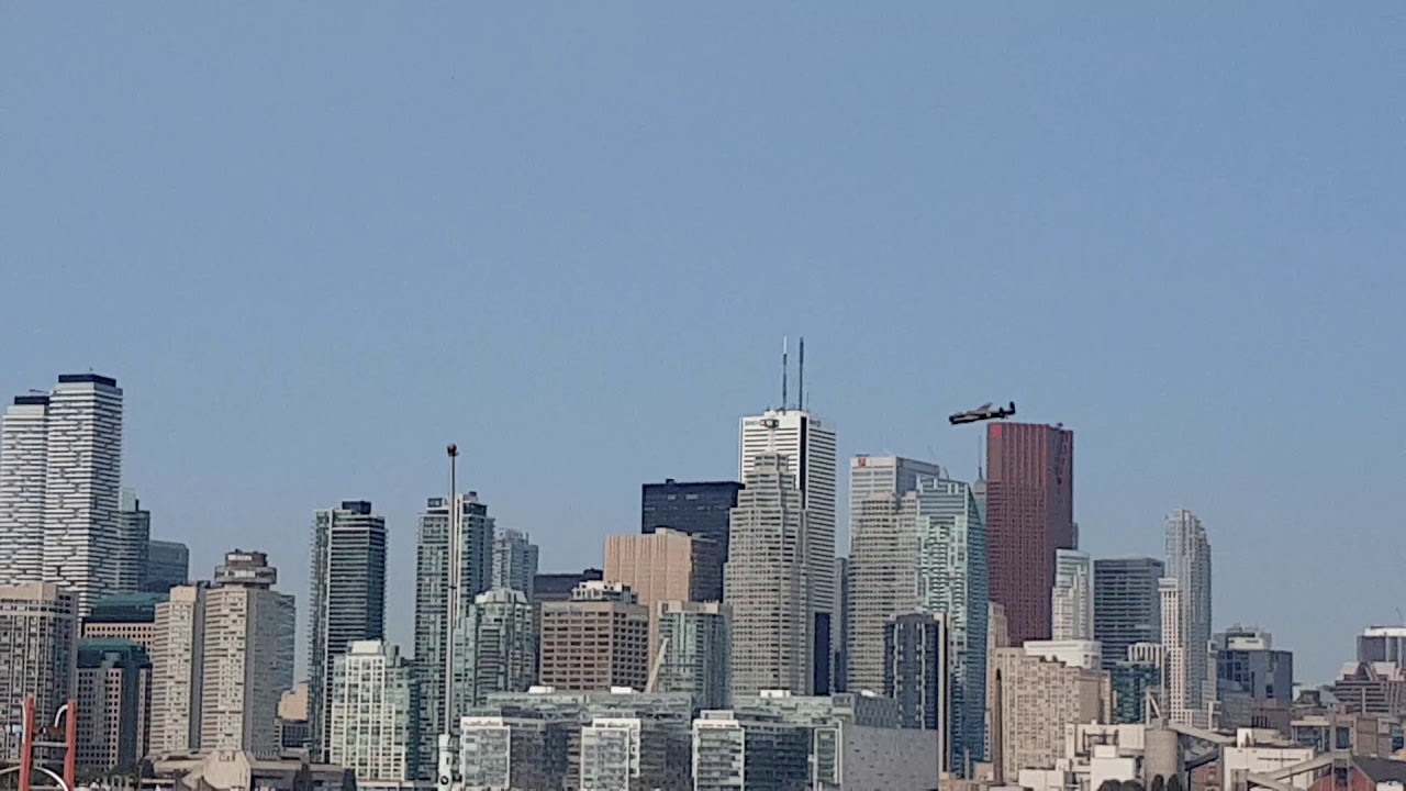 Avro Lancaster KB726 Toronto Harbourfront