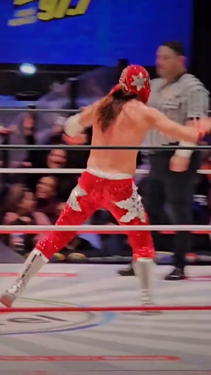 Vuelo de Star JR en la Arena México