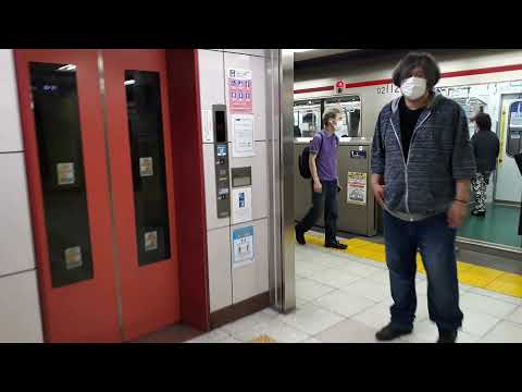 なんとなく電車：東京メトロ新宿三丁目駅：丸ノ内線新型車両2000系池袋行き発車光景20210710_154538