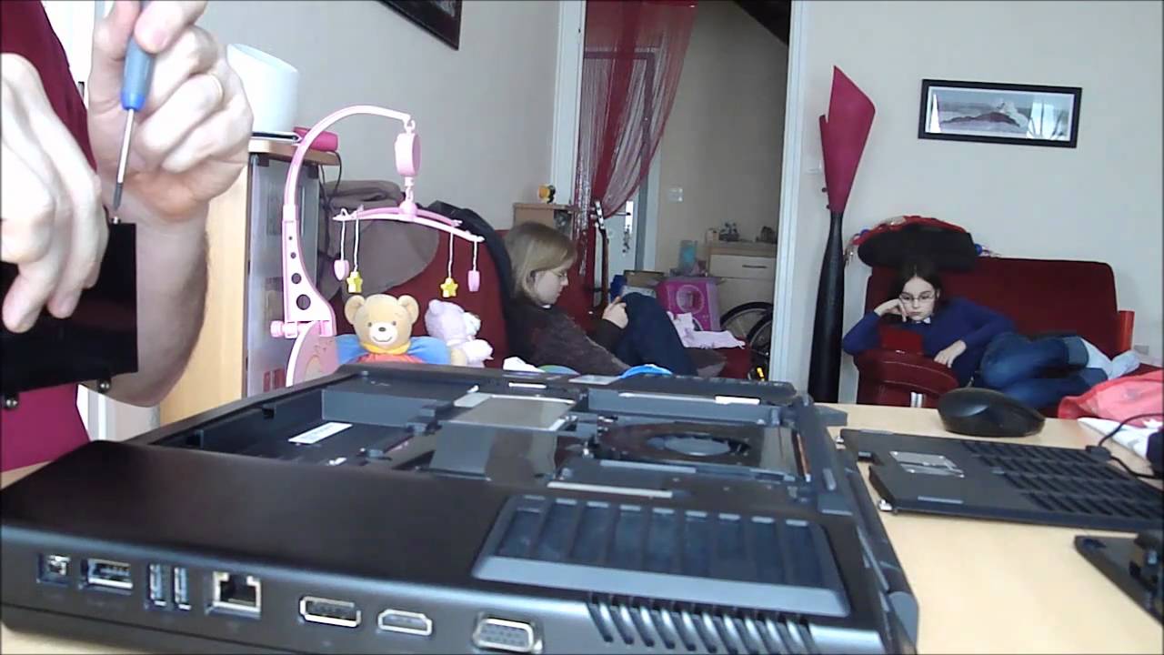 MOUNT AN ADDITIONAL HDD ON A M17X