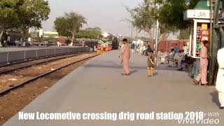 New locomotive 9002 crossing drig road 2018