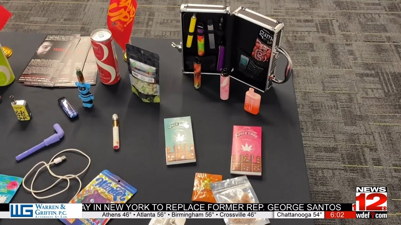 Cleveland schools concerned about student vaping - YouTube