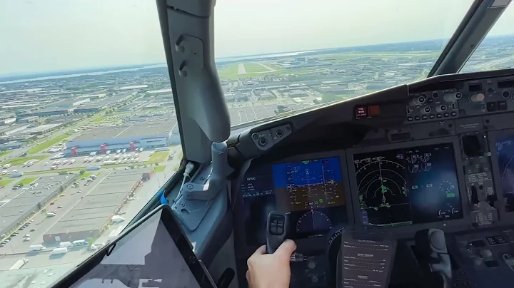Boeing 737 MAX Gusty Landing in Montreal