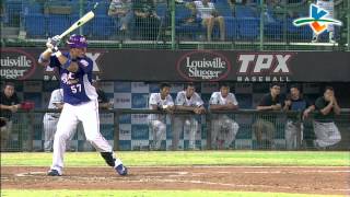 20130801 CPBL 犀牛V.S猿 2上 李家駒安打打得好輕鬆 穩當上1壘