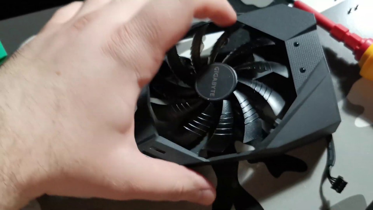 Сильно шумят вентиляторы. Кулер для видеокарты RTX 2060 STORMX. Вентилятор Gigabyte. Шумит вентилятор. Гудит вентилятор видеокарты.