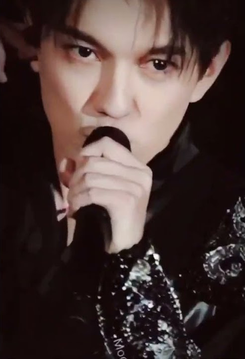 Красавчик ДИМАШ #димашкудайберген #dimash #казахстан - YouTube