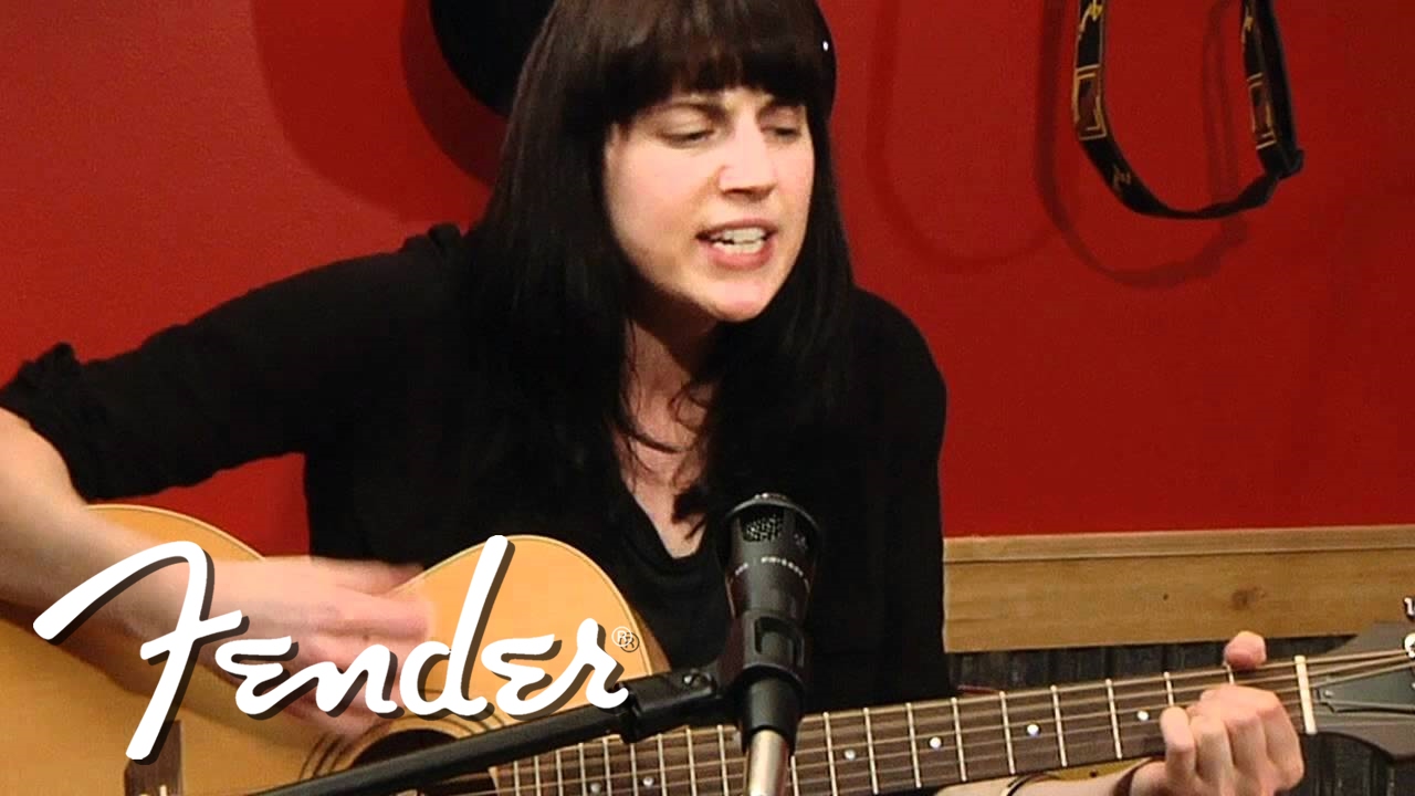 Band of Skulls Performs 