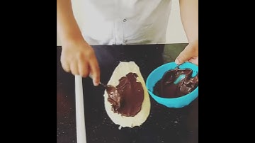 Thumbnail of Cara Membentuk Roti Kepang Isi Coklat