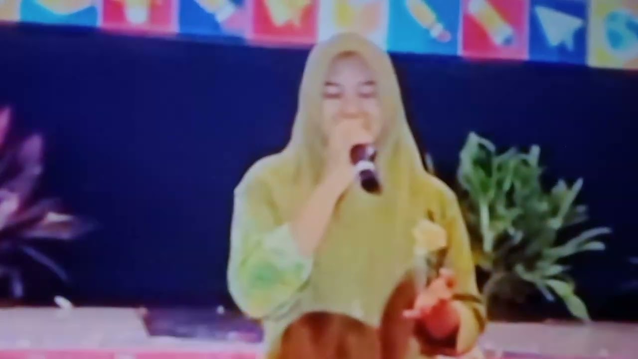 NIKEN SALINDRY "SAWERAN E MONEY"  dari KADINAS PENDIDIKAN JATIM, Hari Guru Nasional 2024.