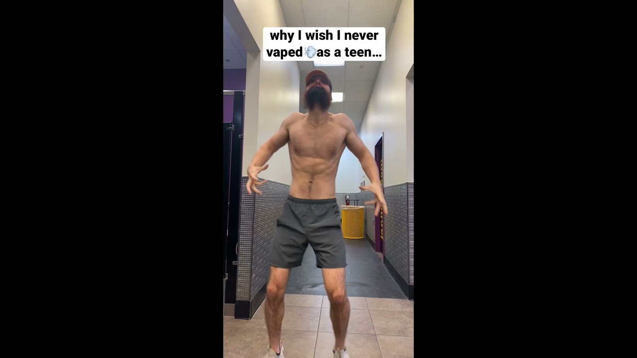 ⚠️graphic⚠️ side effect of vaping… #quitwhileyoucan