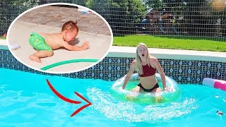 Baby Scared For Pregnant Mom Hilarious
