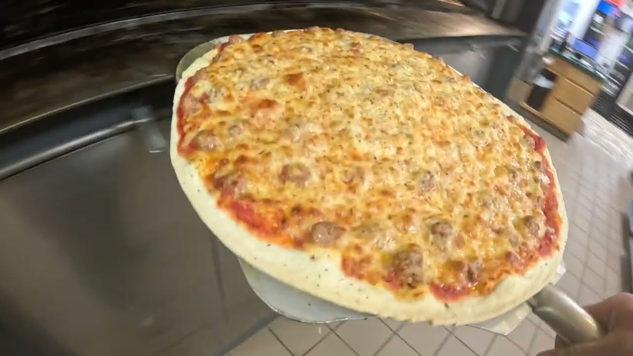 Chaos at the Pizza Oven : GoPro POV