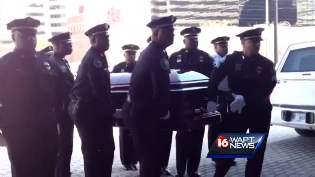 Police escort mayor's casket into funeral - YouTube