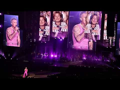 Robbie Williams - She’s the One, live in Kallimarmaro , Athens 2025