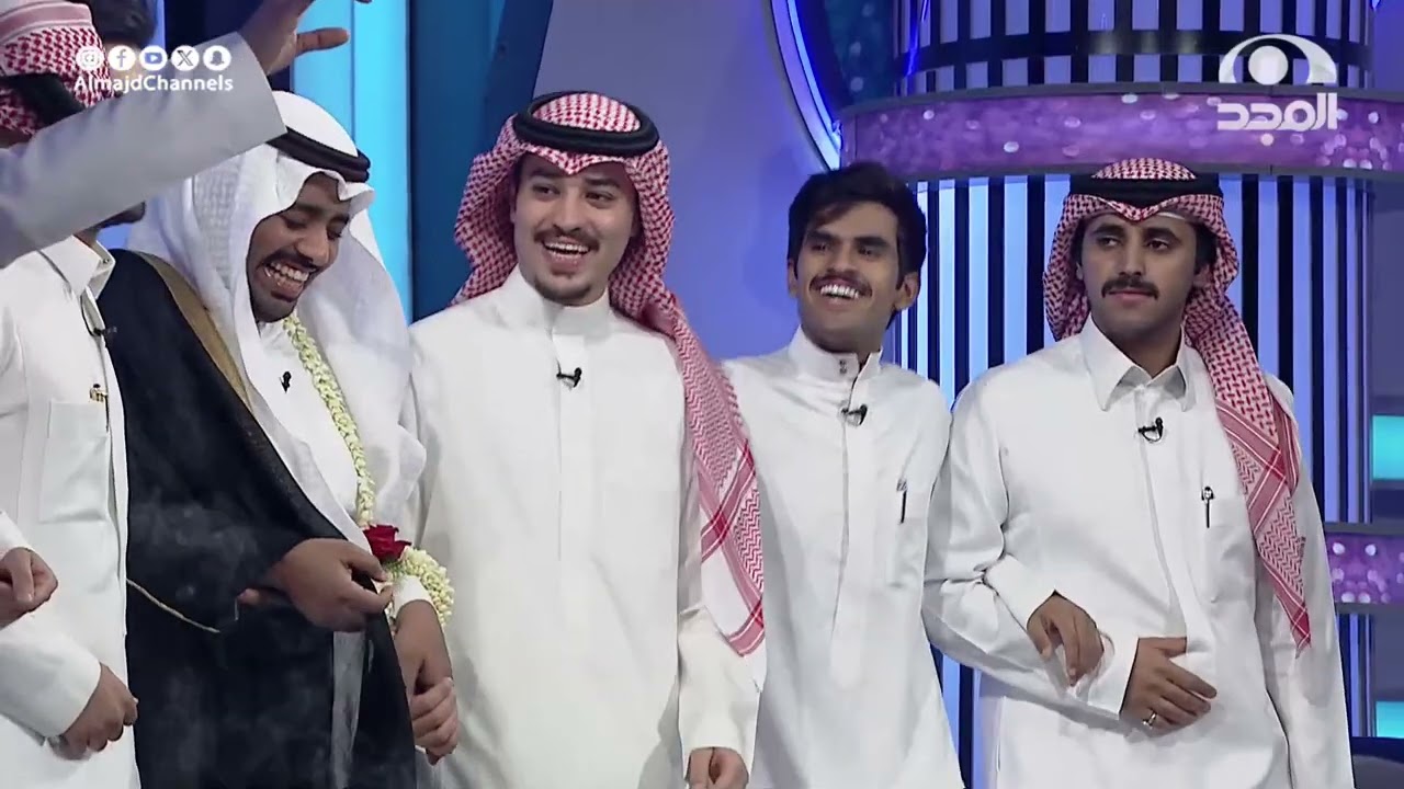 مبروك لك تجري أنهاره|شيلة بمناسبة زواج عبدالوهاب الرسي بأداء راكان السلامة وتفاعل شباب آخر كلام معها