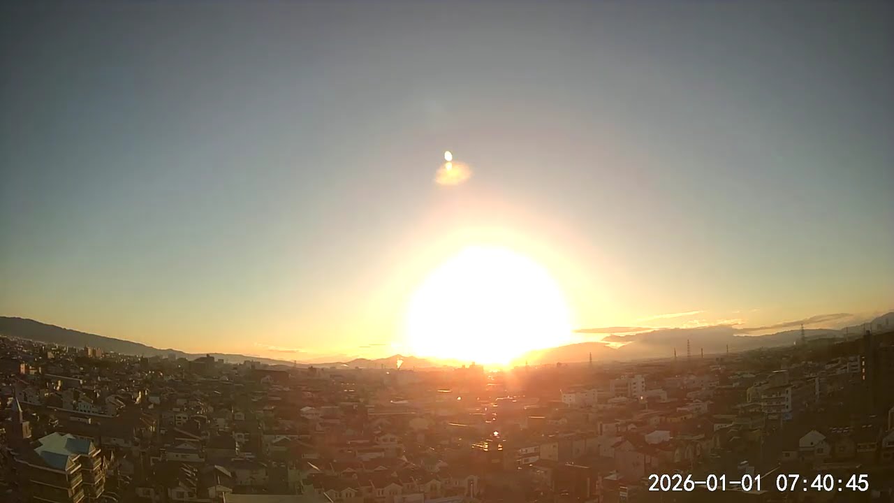 雲の動き　2026/1/1　タイムラプス　大阪府堺市北区から　松原　富田林　藤井寺　羽曳野　河内長野　柏原　月の出　日の出　雨　日本　the movement of clouds japan