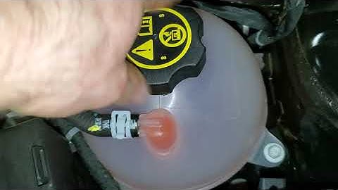 2016 2017 2018 2019 2020 2021 2022 2023 Chevrolet Malibu How to Check Coolant Overflow Bottle Level