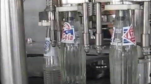 2000 BOTTLES PER HOUR FULLY AUTOMATIC GLASS BOTTLE FILLER WITH CAPPER
