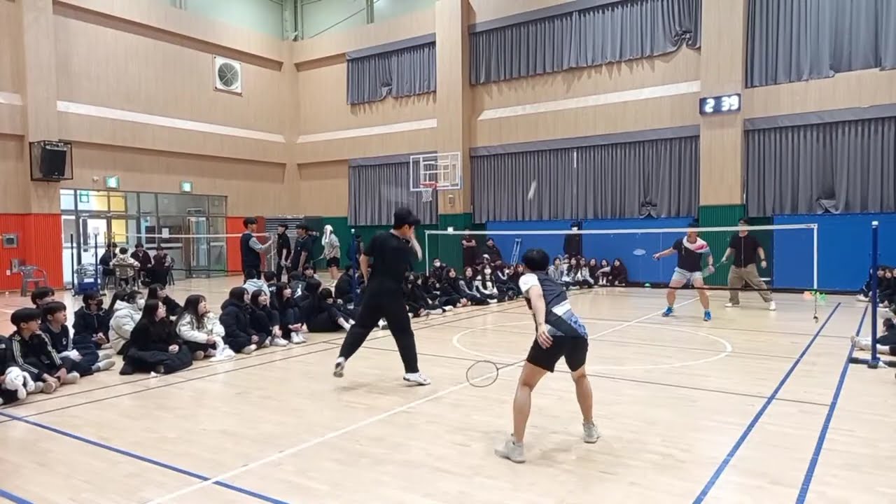 251229 2학년 교사 배드민턴 시범경기