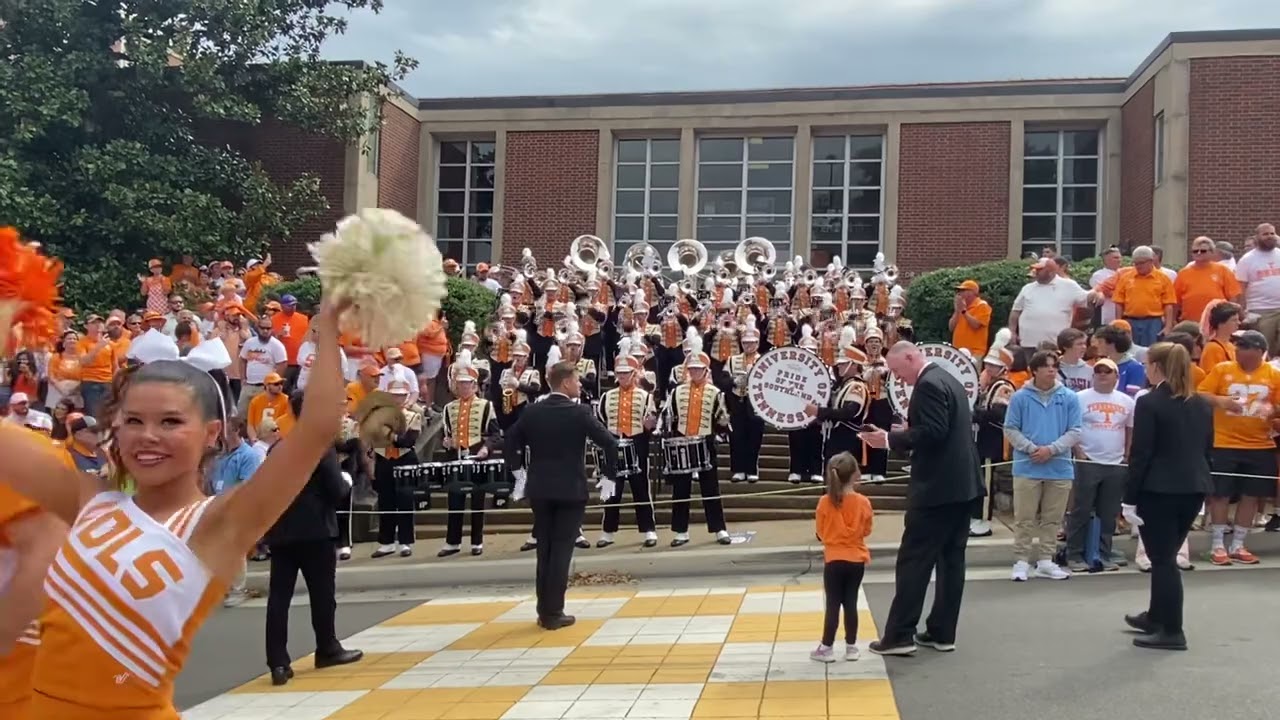 Vol Walk 9/24/22 Tennessee vs Florida featuring Pride of the Southland “White” Band